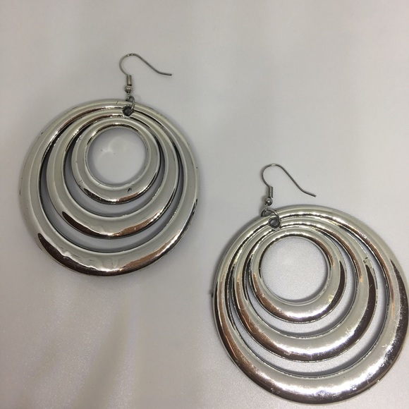 🦋 RETRO LADIES BLUE STUDDED EARRINGS - Picture 3 of 4